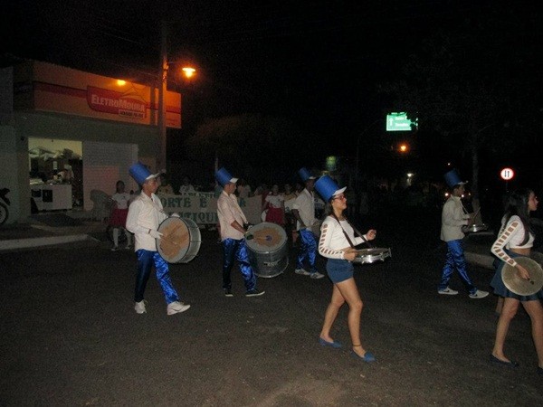 UESM realiza desfile cívico com o tema: “50 anos de educação de qualidade transformando vidas” - Imagem 50