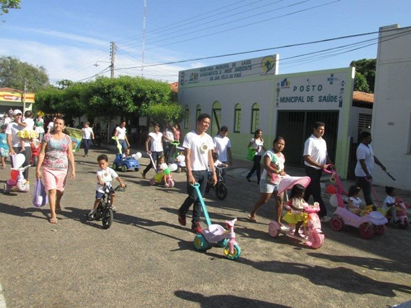 Público prestigia Desfile Cívico das escolas municipais que tiveram educação, avanço e desafio como tema - Imagem 108