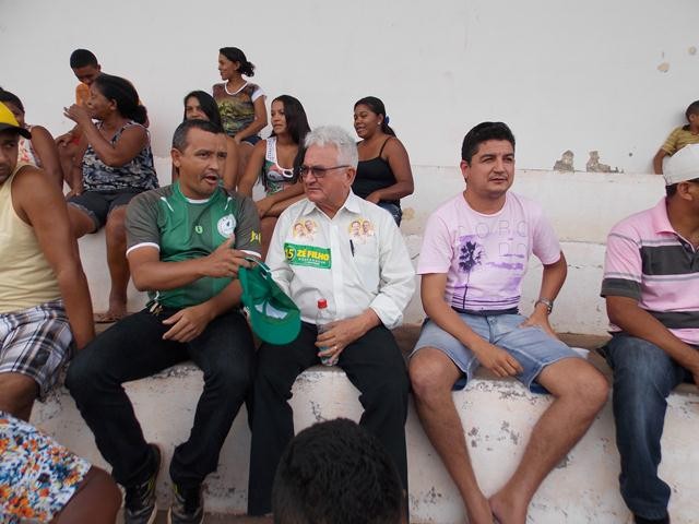 Com eleição de musa, campeonato amador da LBF começa com dois jogos - Imagem 3