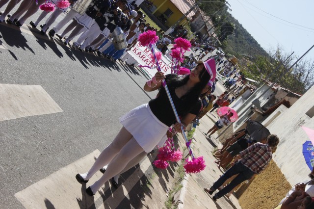 Milhares de alunos participaram do desfile dos 7 de setembro no município - Imagem 34