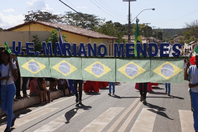 Milhares de alunos participaram do desfile dos 7 de setembro no município - Imagem 32