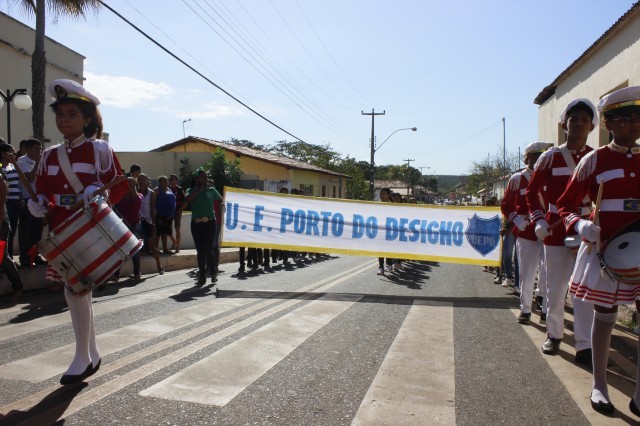 Milhares de alunos participaram do desfile dos 7 de setembro no município - Imagem 3