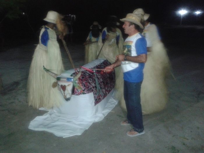 Grupos de Reisado dos Bois Ramalhete e Estrela fazem peregrinação no bairro Mato Seco III - Imagem 1