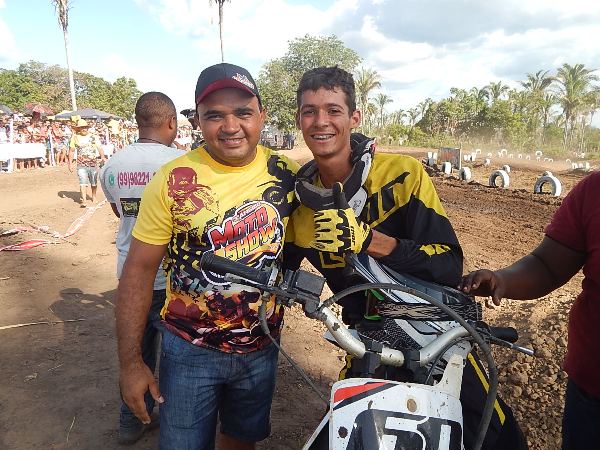 Autoridades marcam presença no 3º Angico Moto Show - Imagem 1