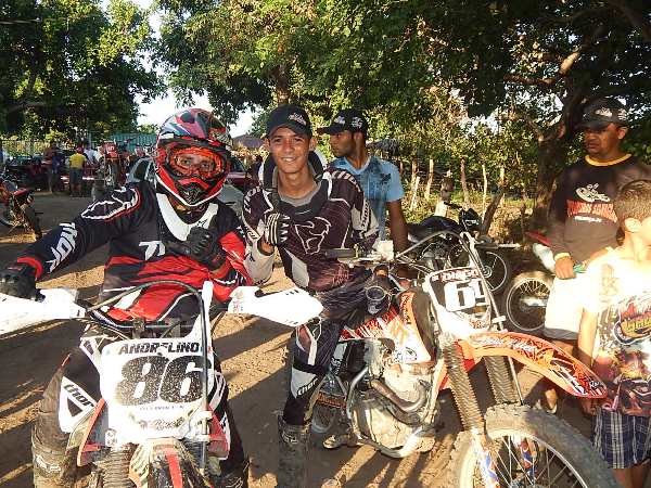 Fotos do primeiro dia de competição do 3º Angico Moto Show - Imagem 8