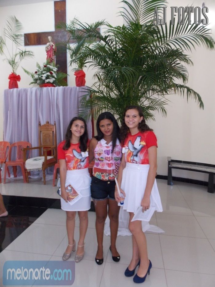 Jovens Receberam o Sacramento da Crisma  - Imagem 39