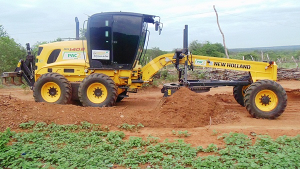 Obras de revitalização de estradas vicinais começam a ser feitas em santo Inácio do Piaui - Imagem 17