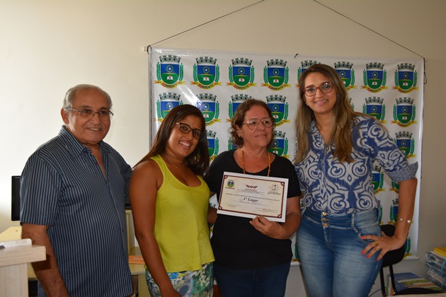 Vencedores do I Concurso de Decoração Natalina de Corrente recebem premiação - Imagem 1