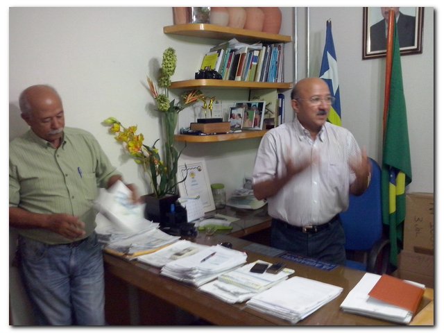 Prefeito Dr. Moura se reúne com os funcionários da Prefeitura para avaliar os trabalhos do ano de 2014 e para falar sobre as perspectiva para 2015 - Imagem 7