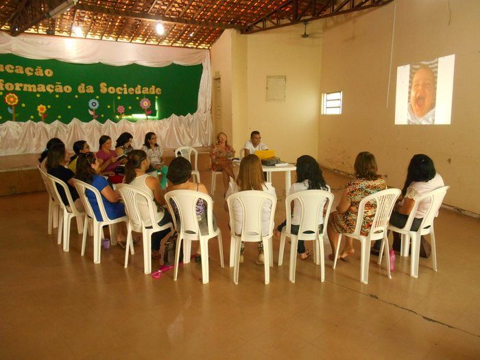 Secretária Lecy Ramos realizou reunião com Diretores das Escolas Municipais - Imagem 4
