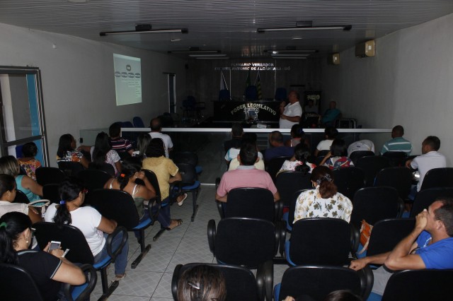 Secretaria de Educação de Miguel Alves capacita gestores do Programa Dinheiro Direto na Escola - Imagem 4