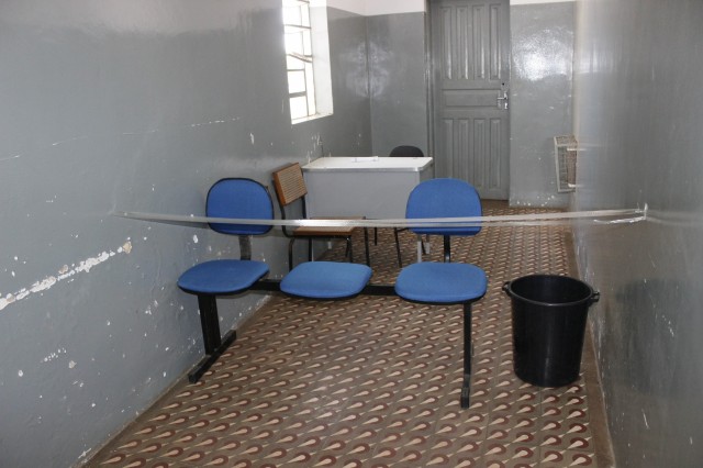  Bandidos invadem prefeitura de Miguel Alves e levam notebooks - Imagem 2