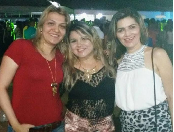 Lagosta Bronzeada, Forró do Barão e Desejo de Menina animaram o Sábado à noite - Imagem 19