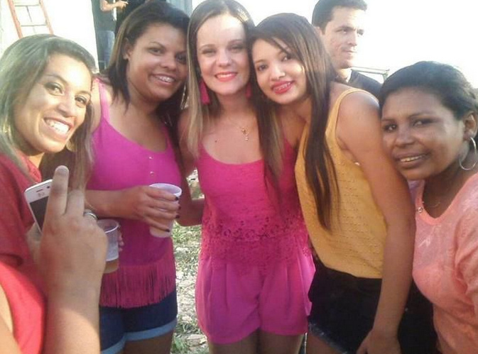 Lagosta Bronzeada, Forró do Barão e Desejo de Menina animaram o Sábado à noite - Imagem 6