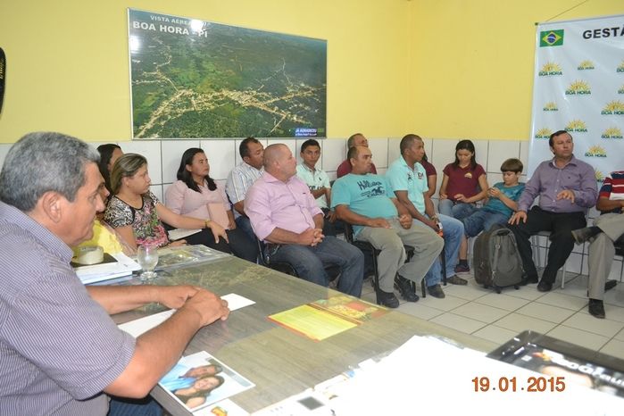 Igreja O Brasil Para Cristo juntamente com outras igrejas evangélicas e em parceria com a Prefeitura de Boa Hora realizam ação social no munic - Imagem 12