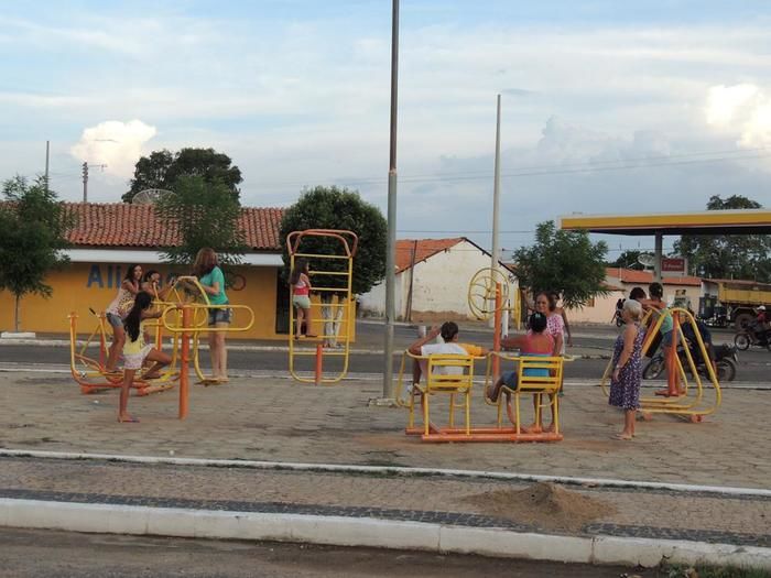 Prefeitura Municipal de Água Branca instala equipamentos de ginástica para a população - Imagem 1