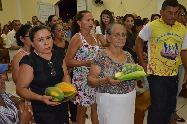 Católicos celebram a missa solene do santo padroeiro de Vera Mendes. - Imagem 23