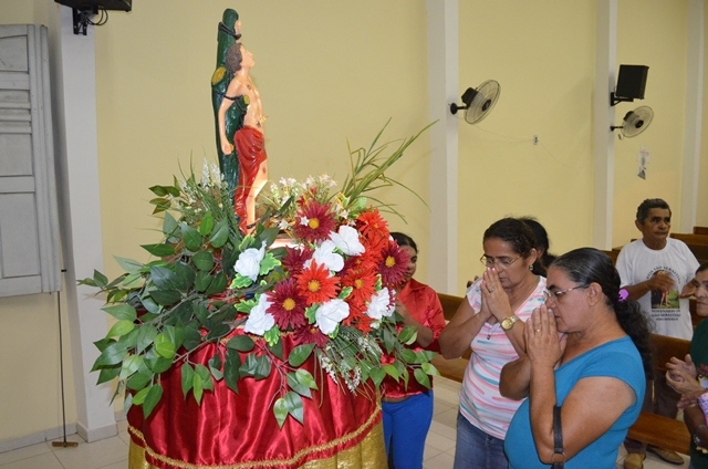 Católicos celebram a missa solene do santo padroeiro de Vera Mendes. - Imagem 41