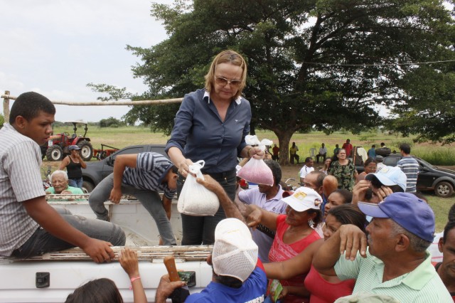 Prefeitura de Miguel Alves garante aração de 40 hectares de terras de vazanteiros - Imagem 25