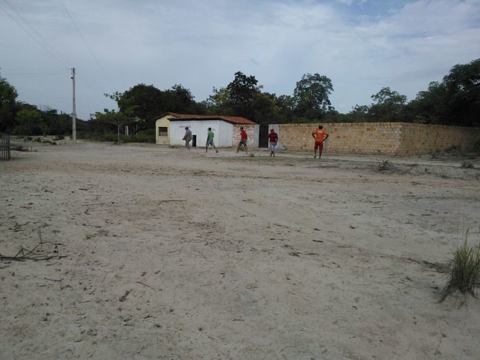 Prefeito Zé Resende faz mutirão para implantar sistema de abastecimento d'água - Imagem 47