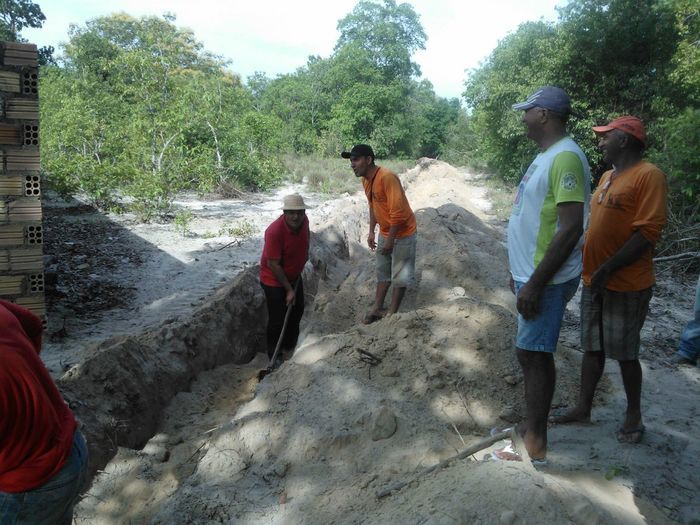 Prefeito Zé Resende faz mutirão para implantar sistema de abastecimento d'água - Imagem 5