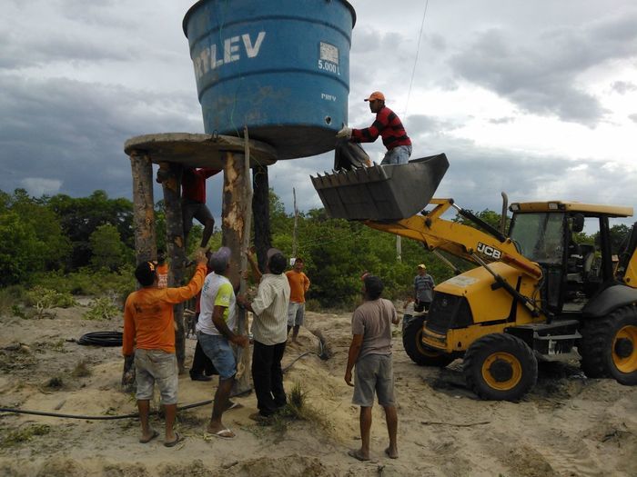 Prefeito Zé Resende faz mutirão para implantar sistema de abastecimento d'água - Imagem 24