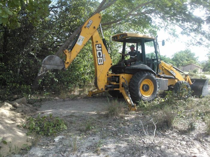 Prefeito Zé Resende faz mutirão para implantar sistema de abastecimento d'água - Imagem 9