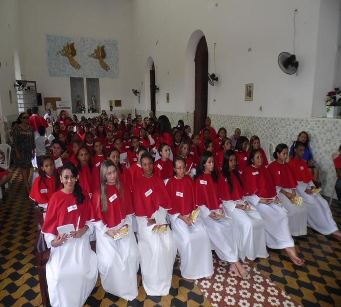Sacramento da Crisma é celebrado na Igreja Matriz de Santa Teresinha em Elesbão Veloso  - Imagem 5