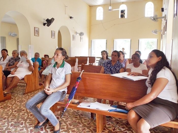 Secretaria de Saúde realiza palestra sobre Saúde Bucal aos grupos da Igreja - Imagem 11
