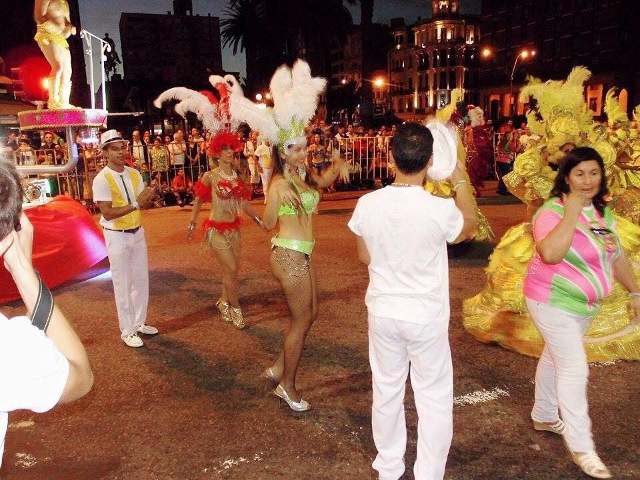 Atriz e Modelo Piauiense é Destaque no Carnaval de Montevidéu no Uruguai - Imagem 5