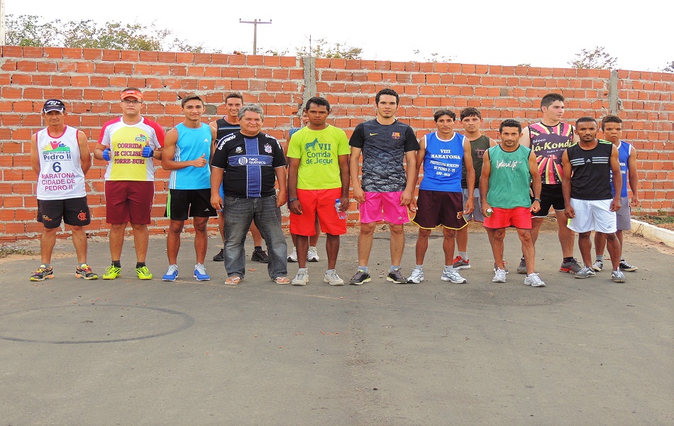 Atletas participam de Maratona de Réveillon