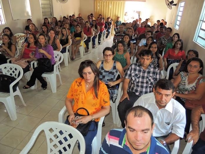 Prefeita nomeia novos servidores e anuncia novas convocações - Imagem 1