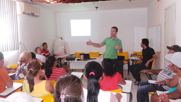 Horticultores de Pimenteiras participam de curso de produção - Imagem 2