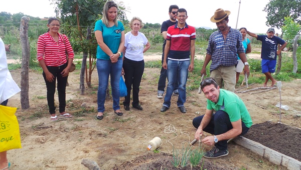 Horticultores de Pimenteiras participam de curso de produção - Imagem 6