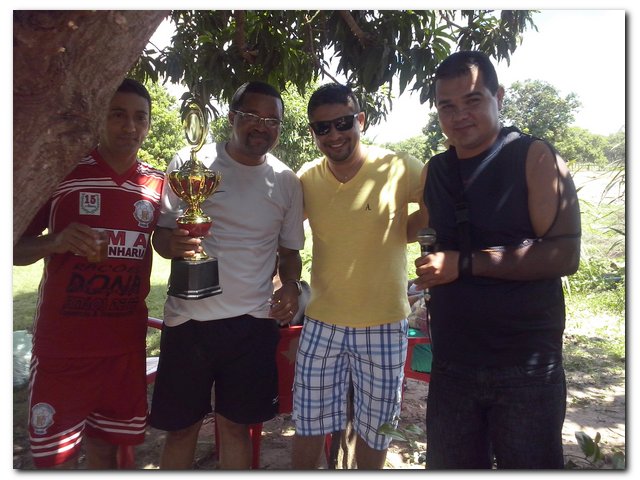 Jogo Casados X Solteiros termina com empate - Imagem 41