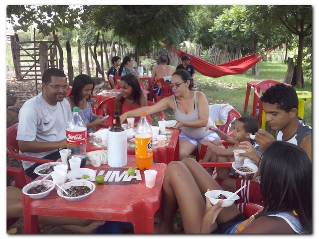 Jogo Casados X Solteiros termina com empate - Imagem 32