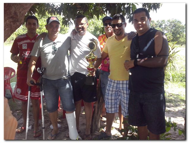 Jogo Casados X Solteiros termina com empate - Imagem 43