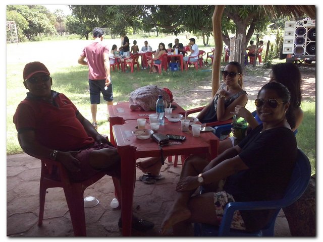 Jogo Casados X Solteiros termina com empate - Imagem 21