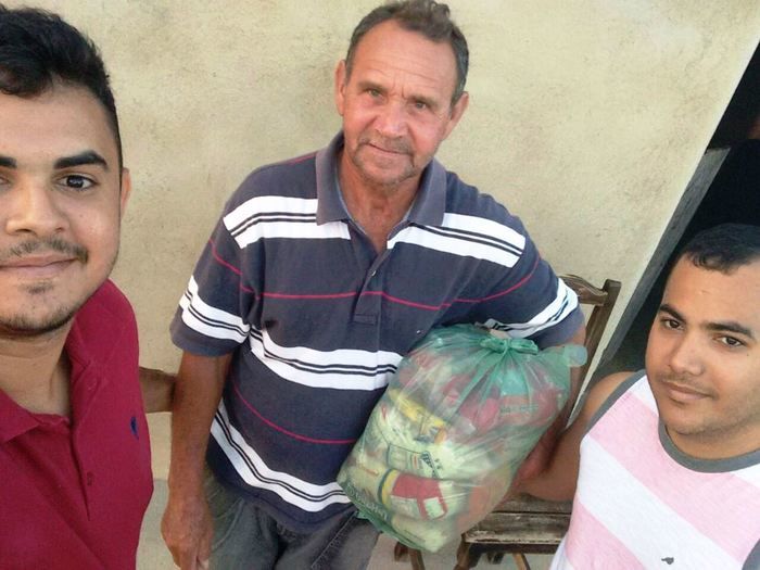 Cestas básicas são distribuídas para as famílias carentes do município - Imagem 6