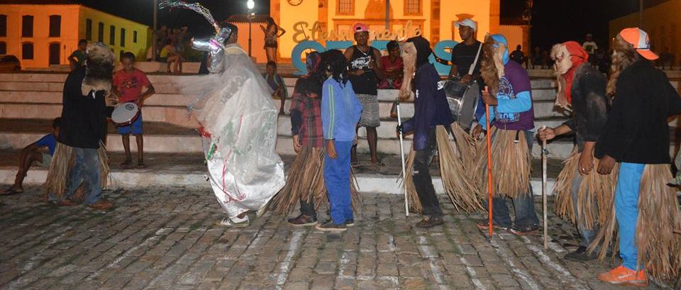 Grupo de Reisado se apresenta em Oeiras