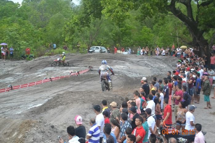 Reisado 2015, teve disputa de MOTOCROOS na rampa da rapadura - Imagem 2