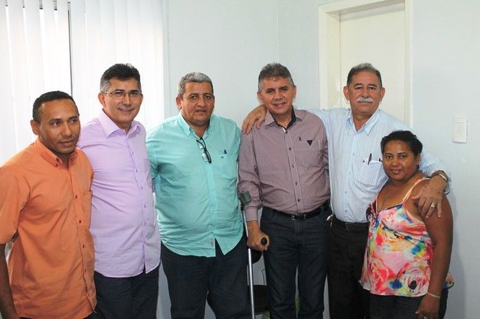 Prefeito Zé Resende se filia ao PT com aval do Deputado Aloísio Martins - Imagem 2