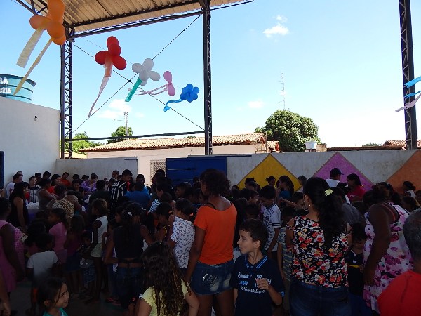 Prefeitura de Lagoinha realiza grande festa para as Crianças - Imagem 24