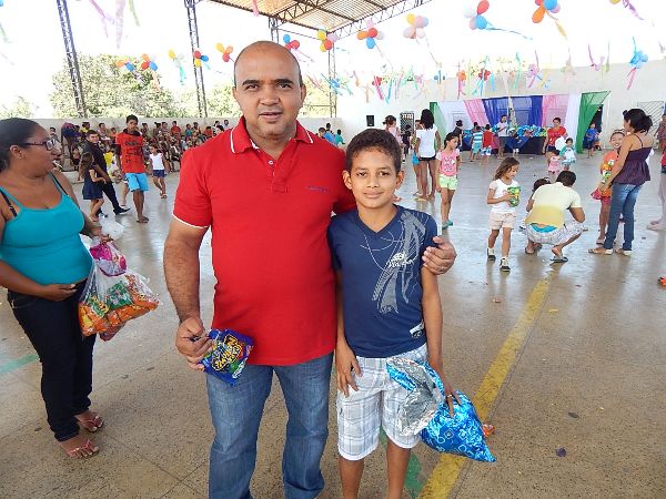 Prefeitura de Lagoinha realiza grande festa para as Crianças - Imagem 20