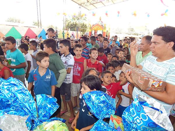 Prefeitura de Lagoinha realiza grande festa para as Crianças - Imagem 12