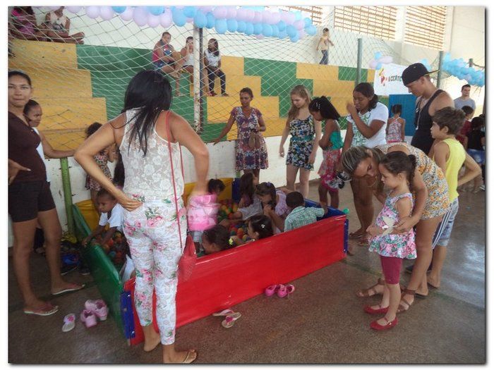 Prefeitura Municipal de Inhuma proporciona muita alegria e entretenimento para a criançada-Comemoração (12 de outubro) Dia da Criança - Imagem 67