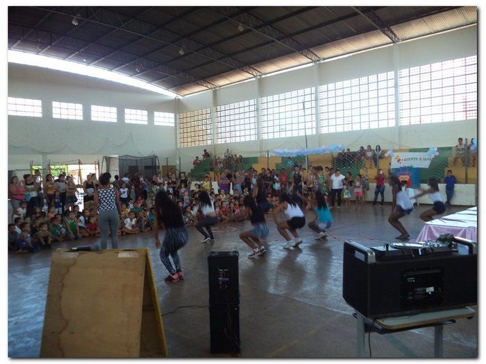 Prefeitura Municipal de Inhuma proporciona muita alegria e entretenimento para a criançada-Comemoração (12 de outubro) Dia da Criança - Imagem 22