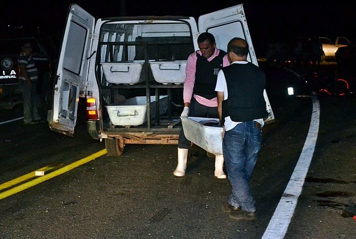 Motociclista morre após colisão frontal com carro no litoral do Piauí - Imagem 6