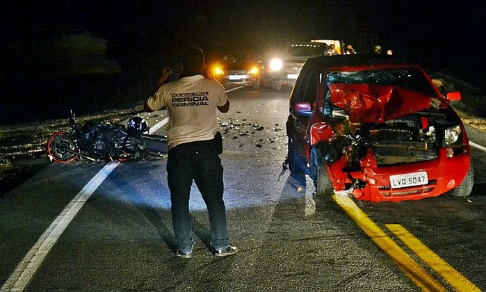 Motociclista morre após colisão frontal com carro no litoral do Piauí - Imagem 4