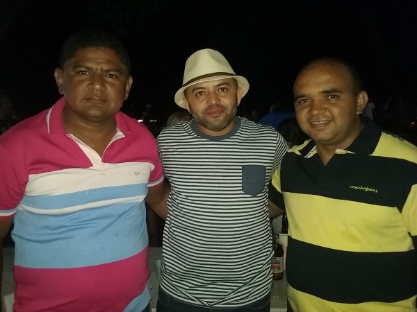  Farra de Play e Os Meninos de Barão no encerramento do Festejo de Estaca Zero  - Imagem 5